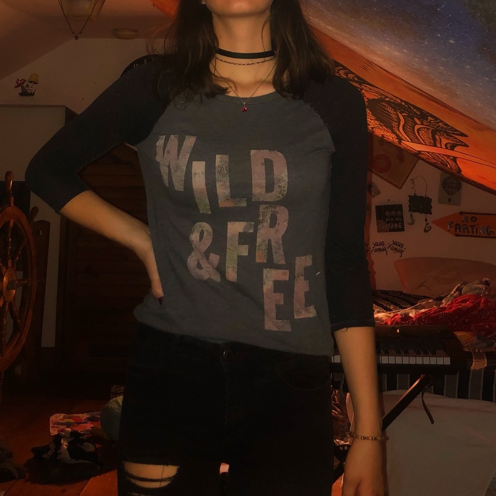 Wild & free grey half length sleeve